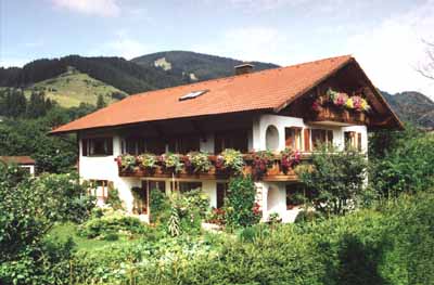 Winterbild vom Landhaus Kiechle in Pfronten / Allgäu